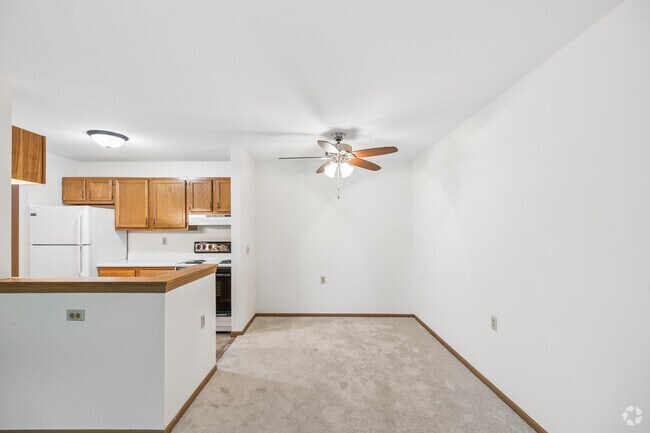 2BR, 1BA - 1,000SF - Dining Room