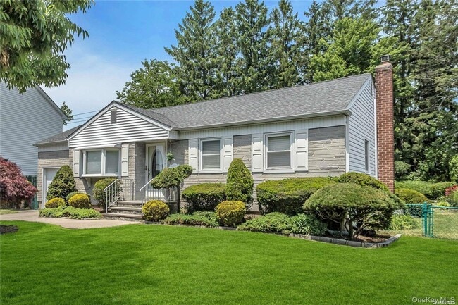 Photo - 83 Knickerbocker Rd E