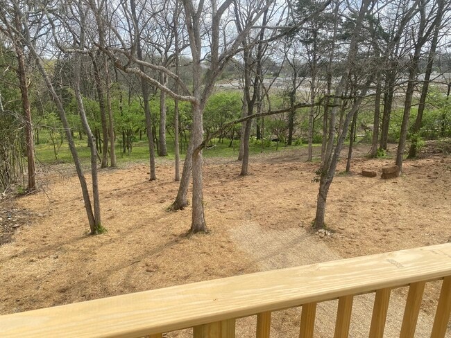 Photo - 109 Farris Ave