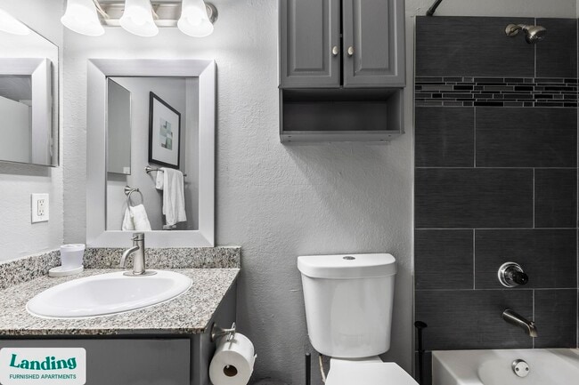 Photo - 1919 W Tarrant Rd Unidad 2110