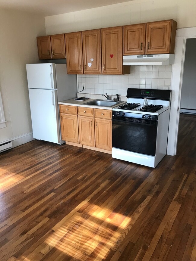 Photo - 479 N Main St Unidad A