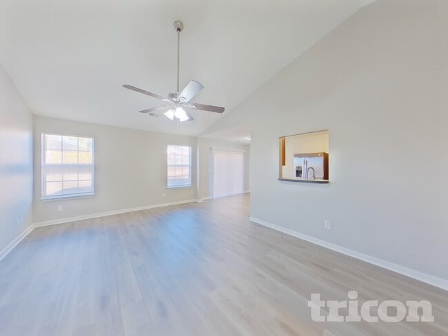 Photo - 162 Cogburn Rd