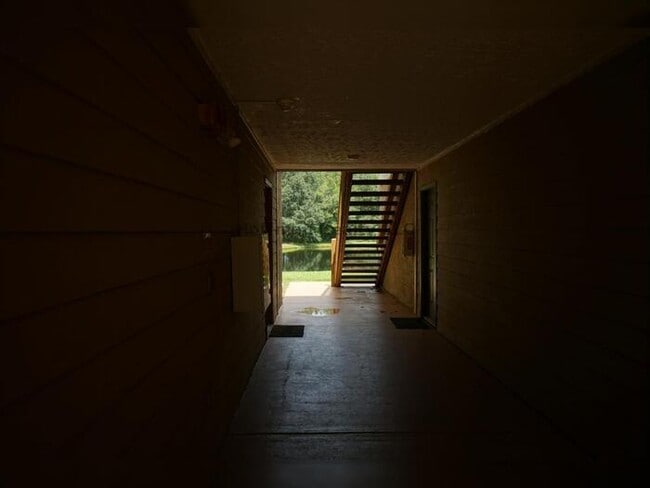 Photo - Spacious 1-Bedroom Condo with Modern Upgra... Unidad 1801