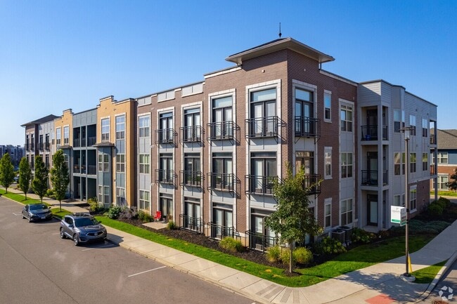 GrandView Flats and Townhomes
