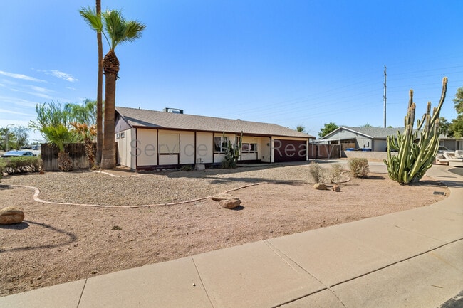 Photo - 1223 W Oxford Dr