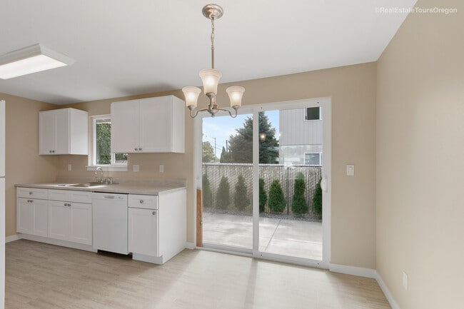 Dining/Slider - 151 N 29th Ave Unit B