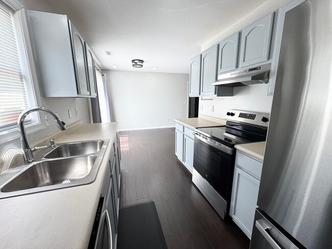 Building Photo - 205 Summerfield St