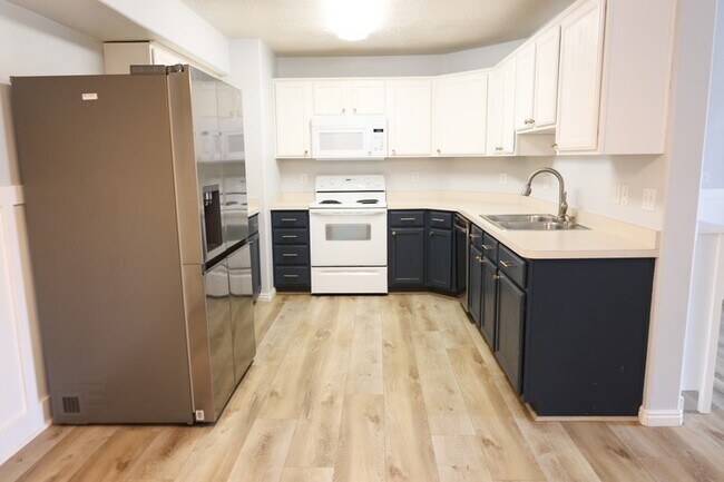 8116 N Ridge Loop W Unit N9