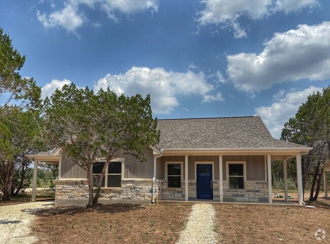 Building Photo - Charming Brand-New 3 Bedroom, 2 Bath Home ...
