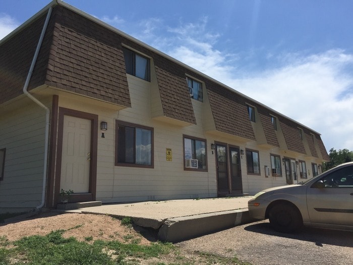 Lovely 2 Bedroom 1.5 Bath 2-Story Townhome - SW Loveland! - Lovely 2 Bedroom 1.5 Bath 2-Story Townhome - SW Loveland!