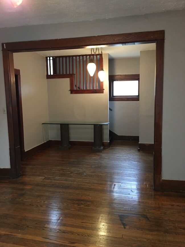 Photo - 122 N 35th St