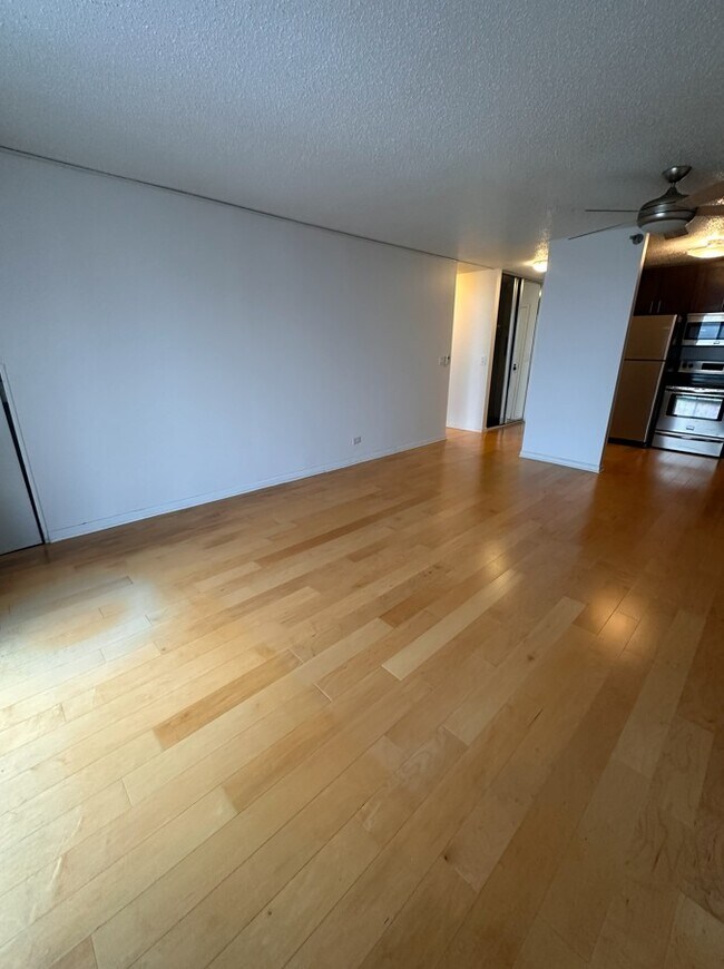 Photo - 1212 N La Salle Dr