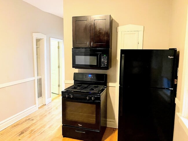 Photo - 1751 W Cullerton St Unit 1F
