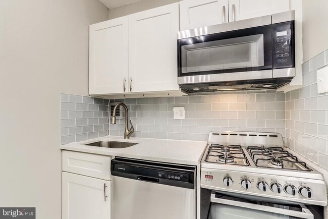 Photo - 1011 Arlington Blvd Unit 442