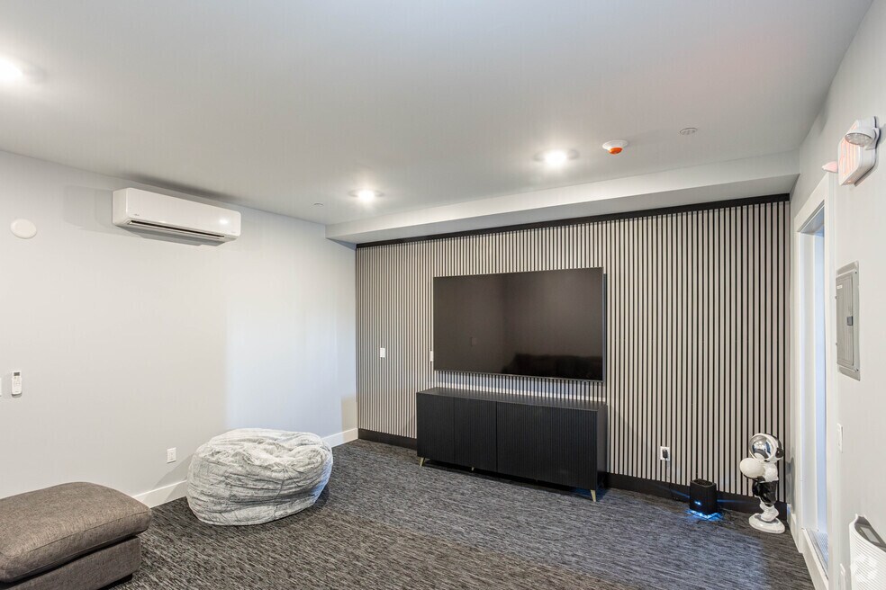 Western Ave - Media Room