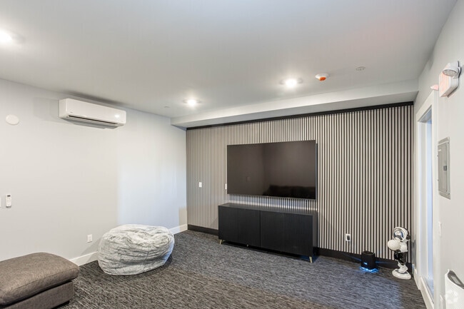 Western Ave - Media Room