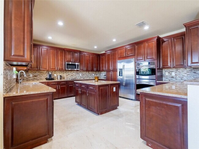 Photo - 9895 NW 87th Ave