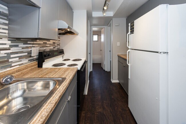 Photo - 809 N Dexter St Unit 201