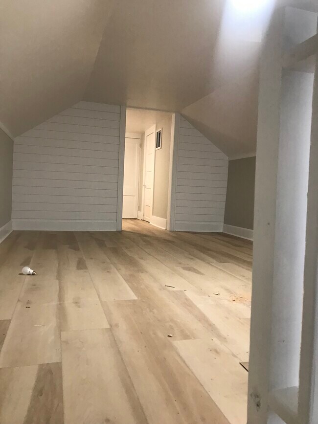 Photo - 1503 Helms St