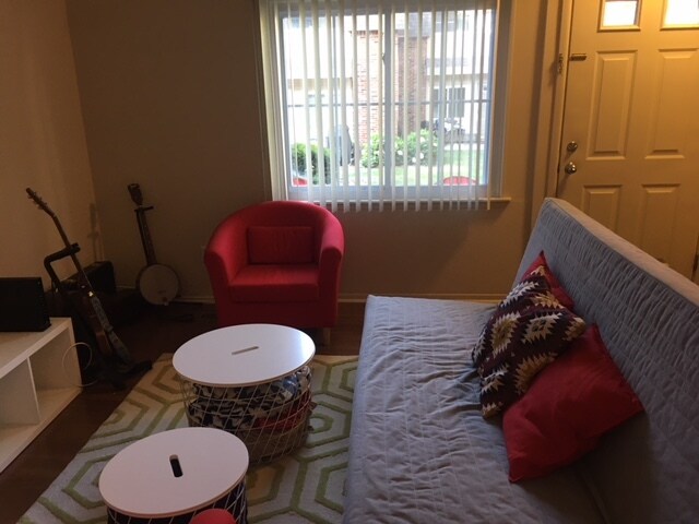 Photo - 525 Long Shore Dr Unidad 525B Longshore Dr