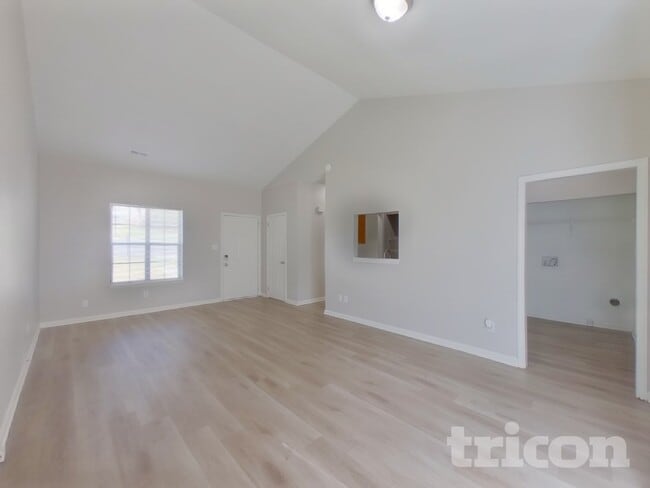 Photo - 8608 Quarry Rd