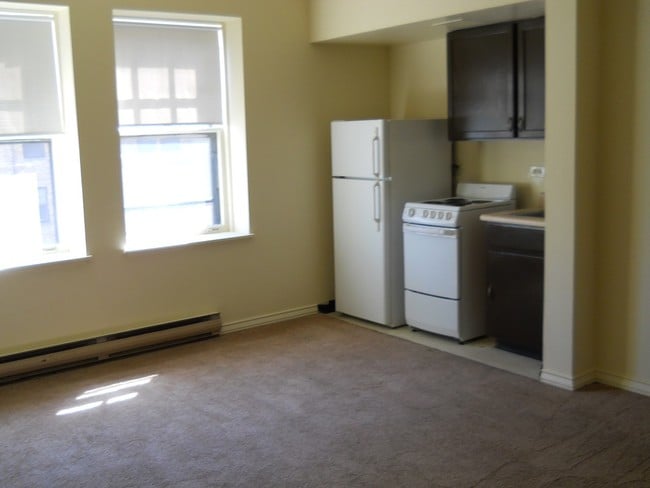 Photo - Lake Shore Towers