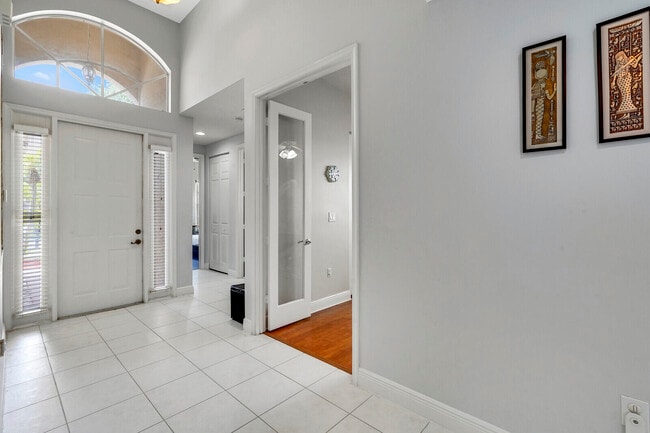 Photo - 19084 Skyridge Cir