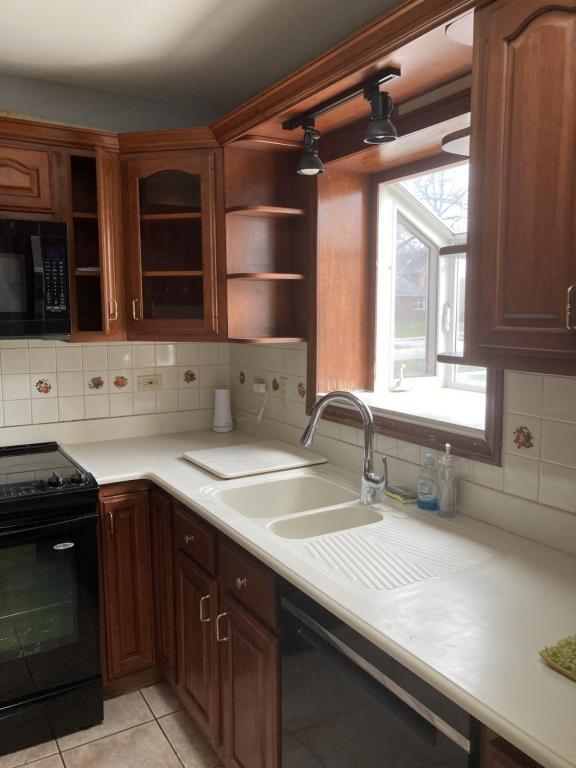 Photo - 18506 Argyle Ave