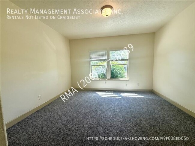 Photo - 2516 E Satterfield St