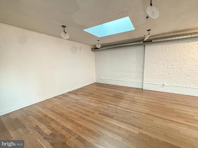 Photo - 212 Race St Unit 4C