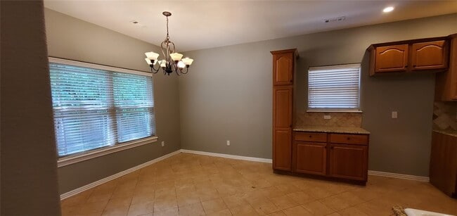 Photo - 574 Westford St