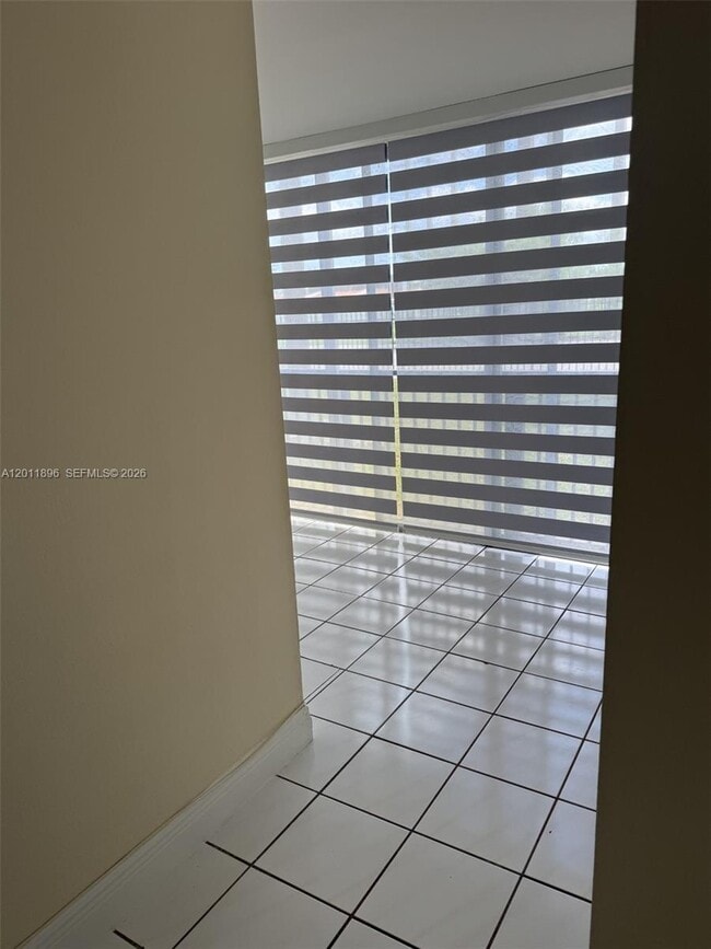 Photo - 9411 SW 4th St Unidad 111