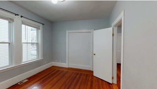 Photo - 61 Crescent Ave Unit 1