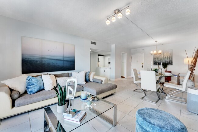 Photo - 400 Kings Point Dr Unidad 1524