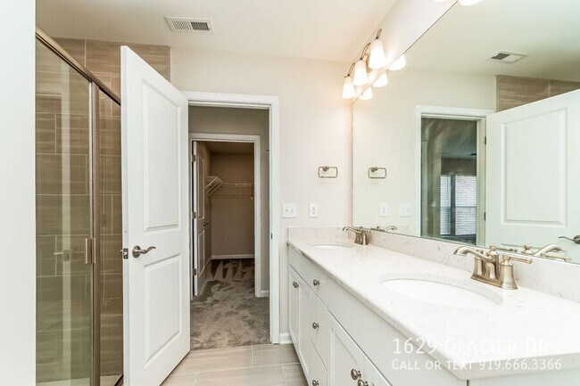 Photo - 1629 Glacier Dr