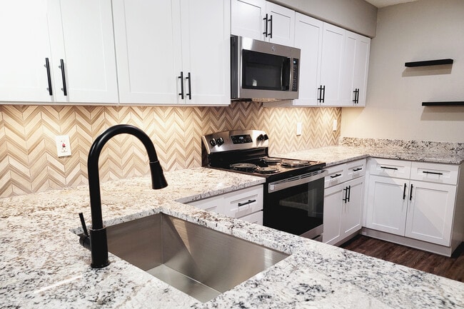 The Arts Apts at Park Place