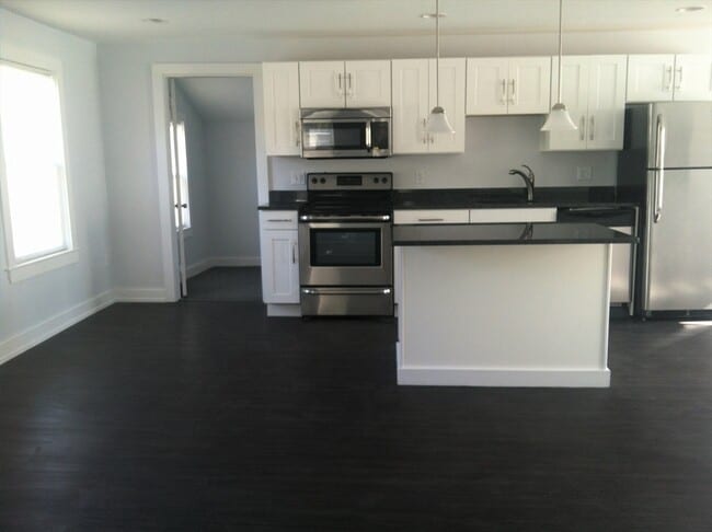 Photo - 158 Main St Unidad 2