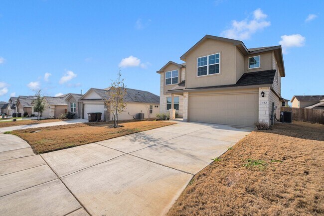 Photo - Spacious 5-Bedroom Beauty in Redbird Ranch –  with Community Perks!
