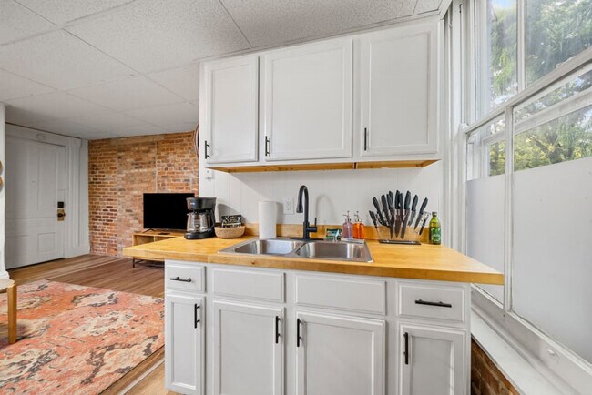 242 Mccormick Pl Unit SI ID1056116P