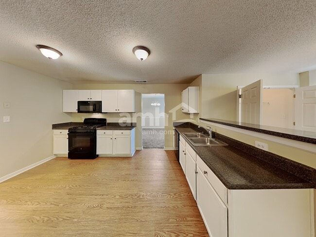 Photo - 3094 Lonetree Point