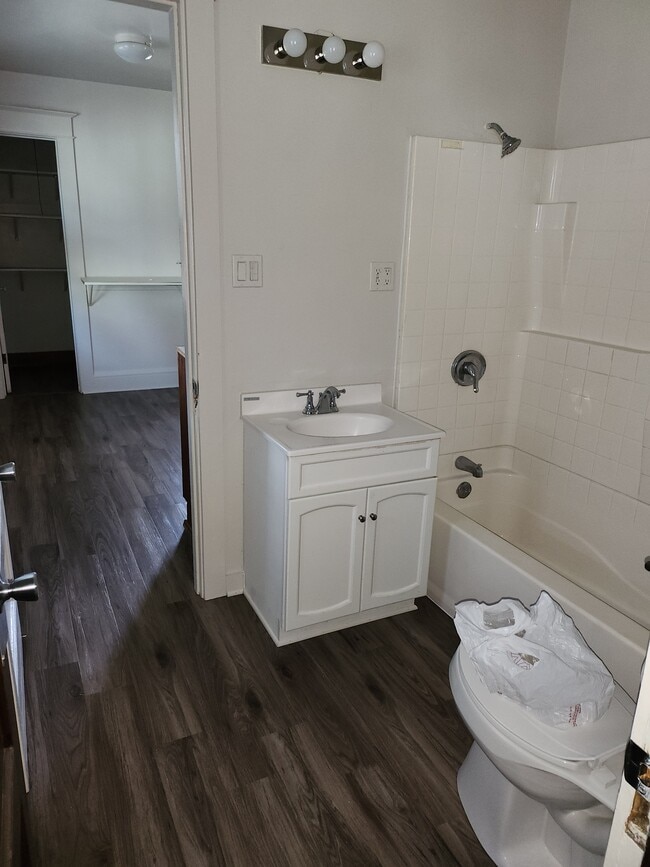 Photo - 1619 S 14th St Unit 1619