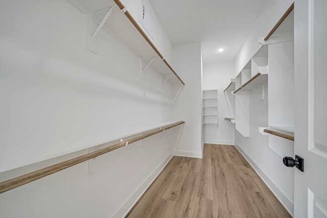 Photo - 3468 Bremond St