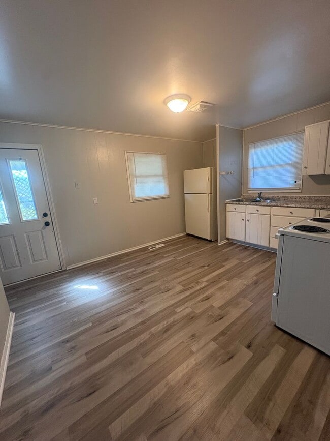 Photo - 4550 Freudenberger Ave