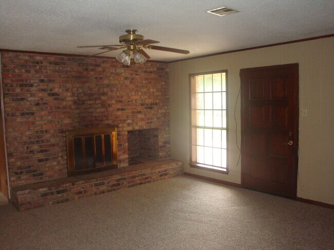 Photo - 1287 Oak Rd
