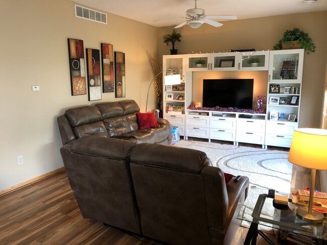 Photo - 2154 Willow Trail