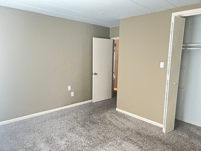 Photo - 713 W Church St