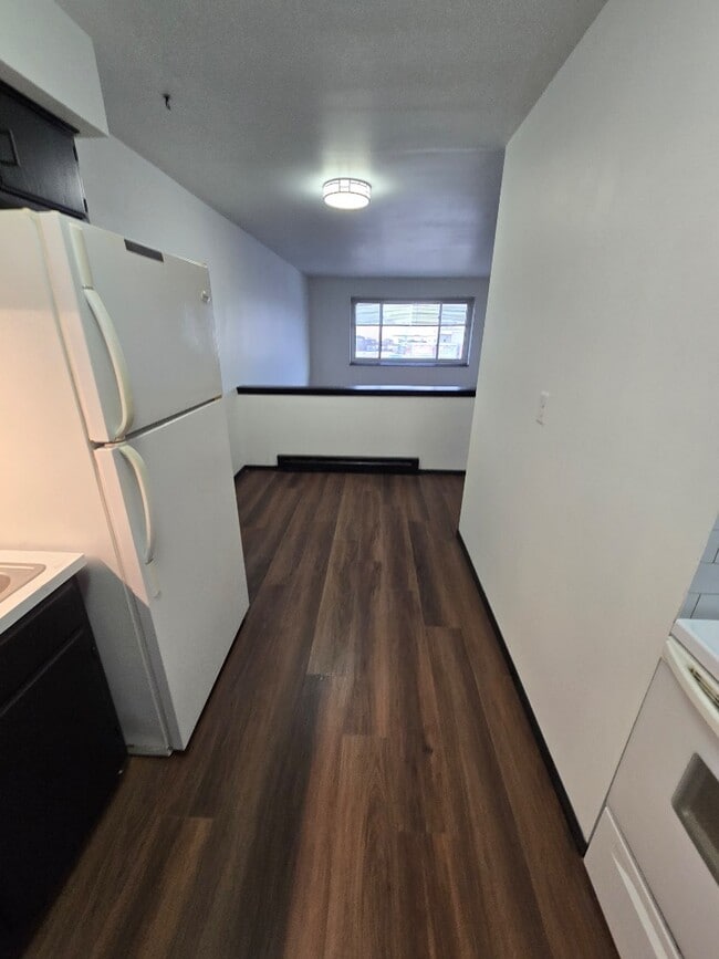 Photo - 1415 W Kamps Ave