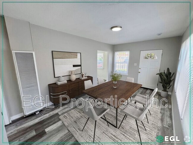 Building Photo - 3039 Bronson Ave Rental