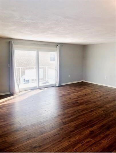 Photo - 3 Circuit Ln