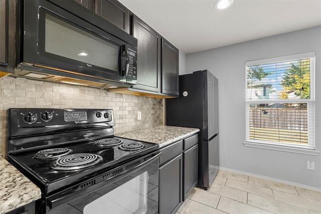 Photo - 2509 Saddlehorn Dr